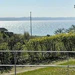 Architect-designed House With Sea Views Дом отдыха *